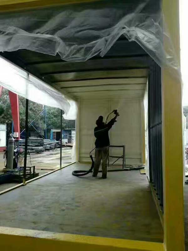 III(E)聚氨酯噴涂機(jī)(圖4) 移動(dòng)箱體聚氨酯保溫噴涂施工