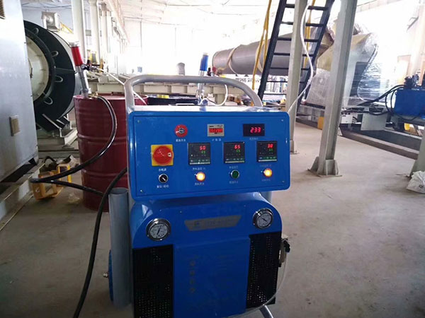 JNJX-Q5200型聚脲噴涂機(圖3) JNJX-Q5200型聚脲噴涂機管道的防腐噴涂施工