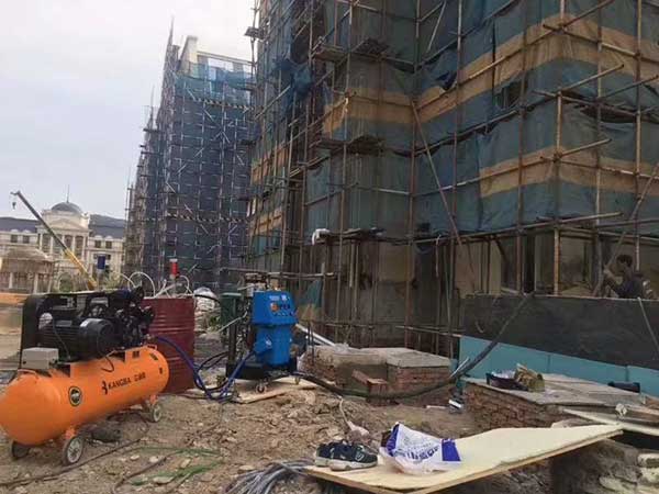 江蘇聚氨酯噴涂機(jī) 冷庫外墻保溫(圖1) 冷庫外墻保溫施工