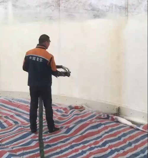 糧倉(cāng)聚氨酯保溫專(zhuān)用噴涂機(jī)(圖1) 糧倉(cāng)聚氨酯保溫專(zhuān)用噴涂機(jī)施工案例