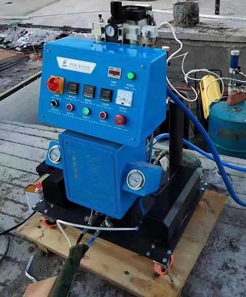 糧倉(cāng)聚氨酯保溫專(zhuān)用噴涂機(jī)(圖2) Q2600糧倉(cāng)聚氨酯保溫專(zhuān)用噴涂機(jī)