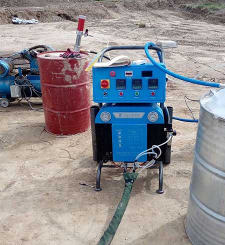 b1級(jí)聚氨酯噴涂機(jī)(圖1) Q5200b1級(jí)聚氨酯噴涂機(jī)