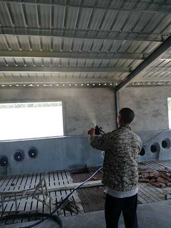 養(yǎng)殖場豬舍PVC板溜縫(圖1) 養(yǎng)殖場豬舍PVC板溜縫