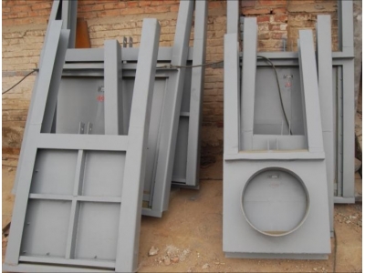 不銹鋼 方、圓小閘門