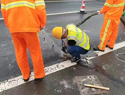 路基填充高分子聚合物灌注機(jī)(圖3) 路基填充高分子聚合物灌注機(jī)
