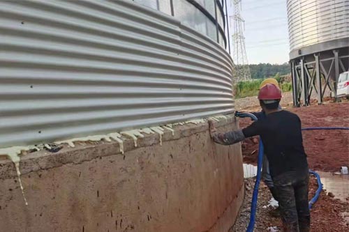 糧庫聚氨酯施工機器 糧倉隔熱發(fā)保溫施工工藝(圖2) 糧庫糧倉隔熱發(fā)保溫施工