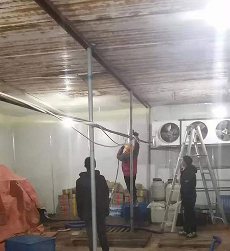 聚氨酯噴涂冷庫(kù)保溫(圖1) 聚氨酯噴涂冷庫(kù)保溫