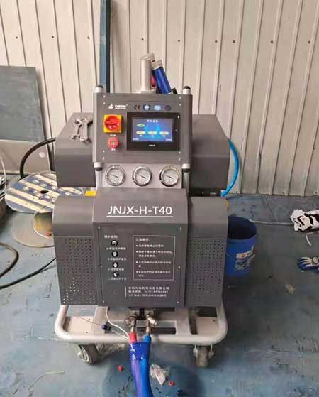 集裝箱移動(dòng)保鮮庫保溫(圖1) H-T40聚氨酯發(fā)泡噴涂機(jī)