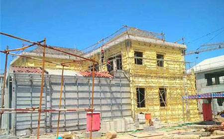 屋外墻面用什么型號(hào)的聚氨酯噴涂機(jī)(圖3) 屋外墻面保溫聚氨酯噴涂